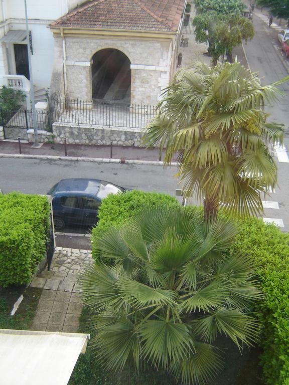 Aux 3 Lits Qui Chantent - Au Village Vence Δωμάτιο φωτογραφία